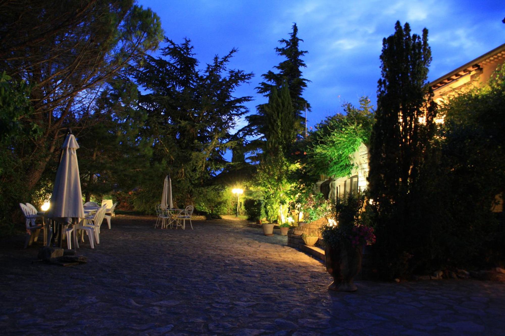 Villa Thebaide Chambres D'Hotes Laudun Dış mekan fotoğraf